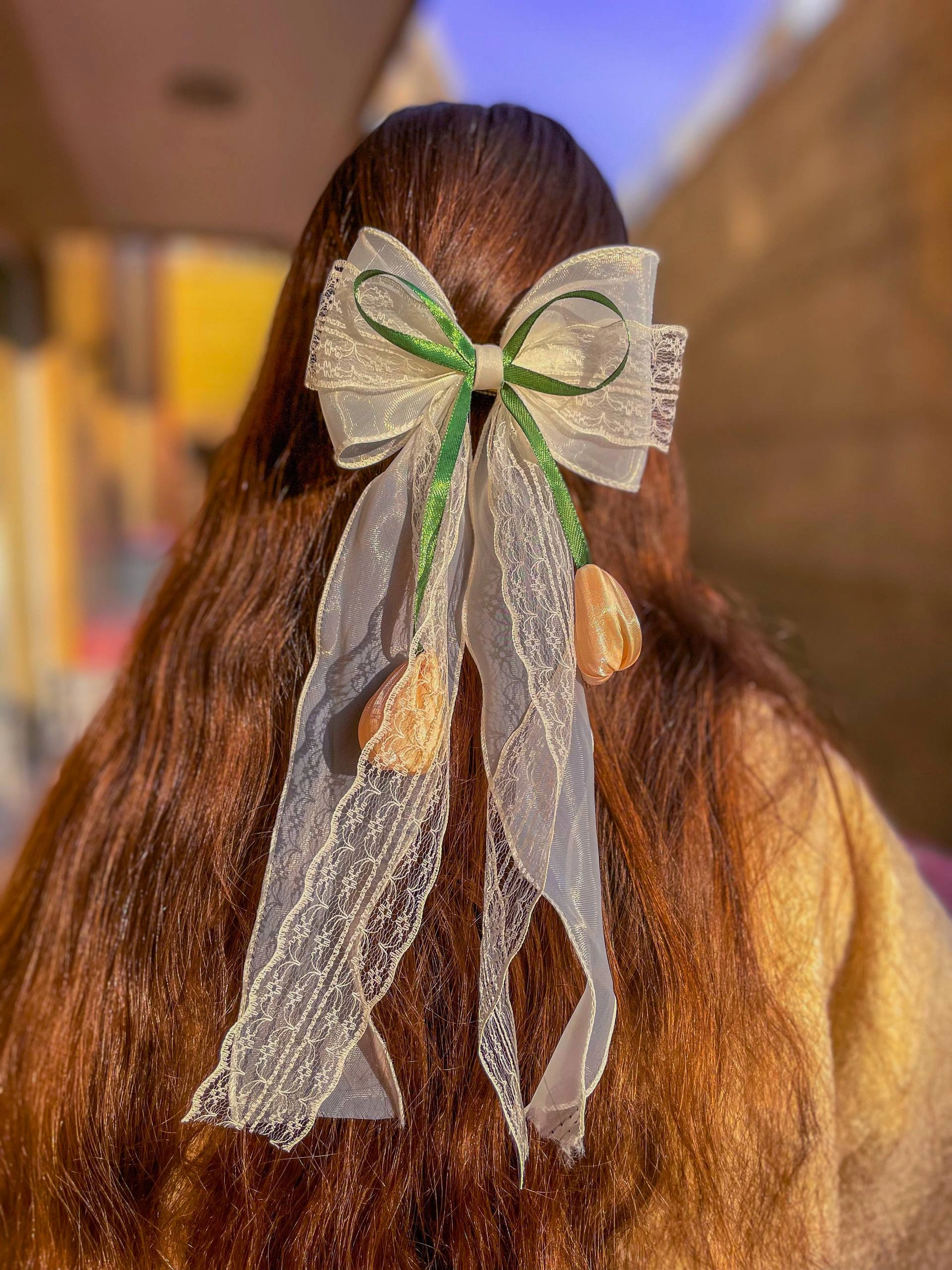 گلسر قفلی پاپیونی حریرتوری با آویز لاله - Image 4