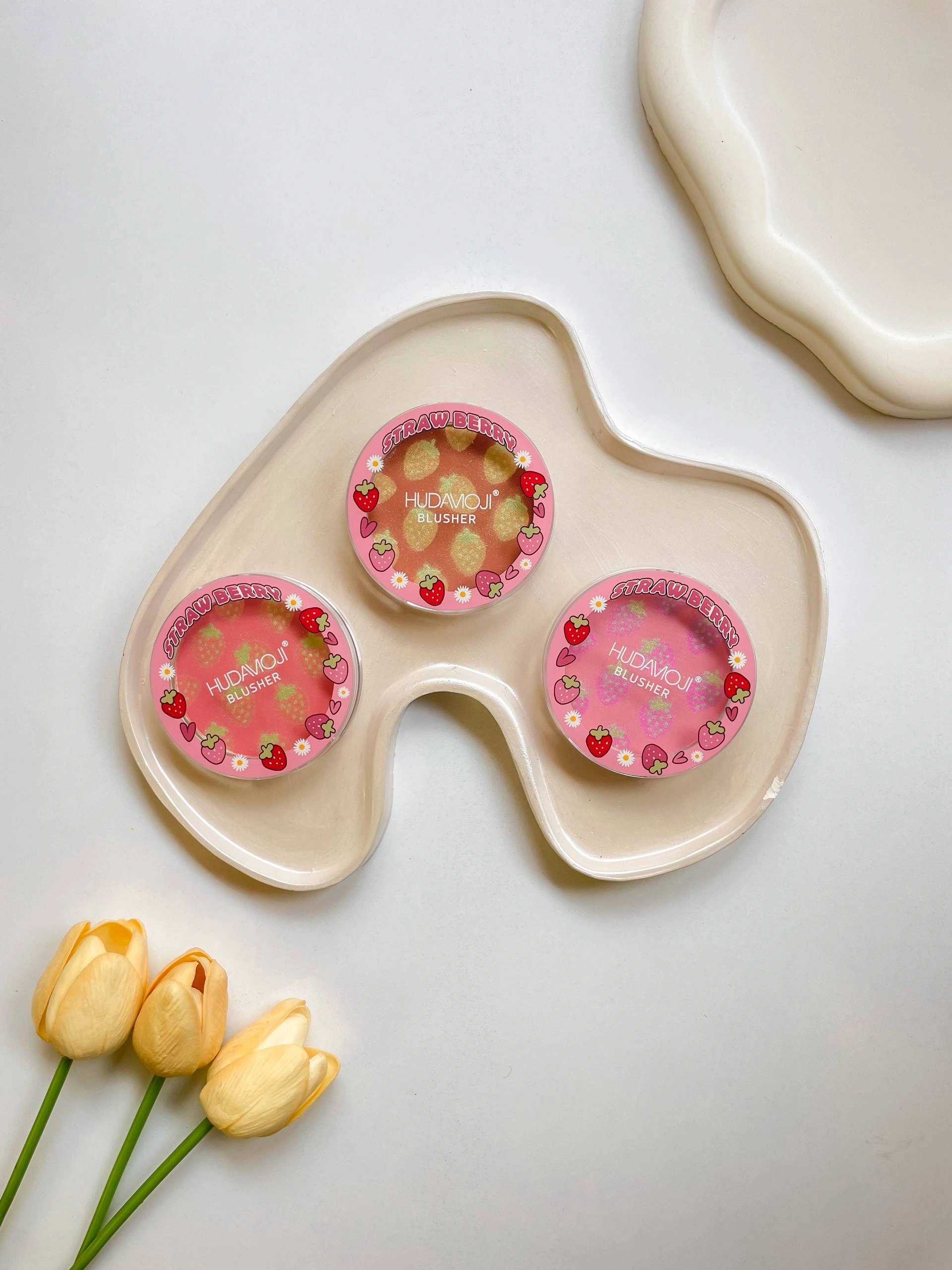 رژ گونه توتفرنگی هدا موجی