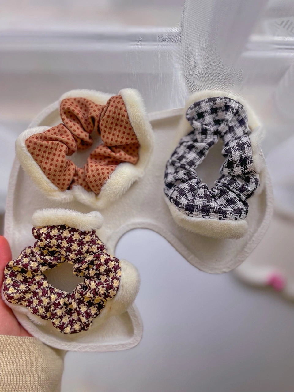 کش اسکرانچی | مدلهای پشمی، پیچازی شاینی و پارچهای