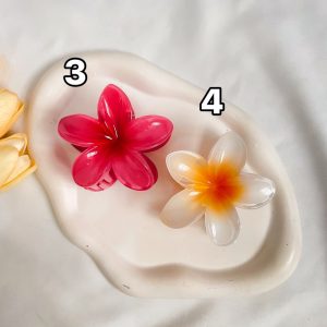 Alternative view of کلیپس مو پلومریا ۸ سانتی